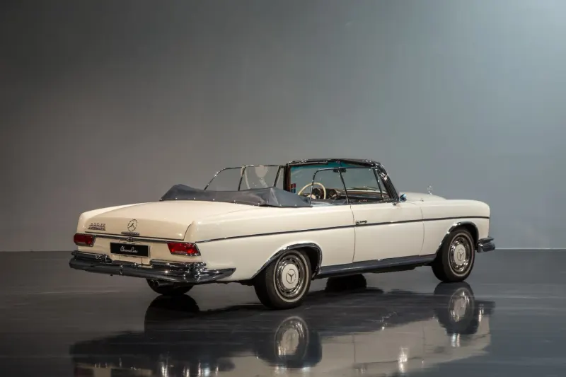 Mercedes-Benz 300 SE W112 9