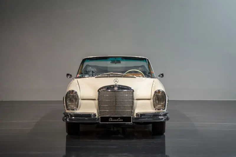 Mercedes-Benz 300 SE W112 12