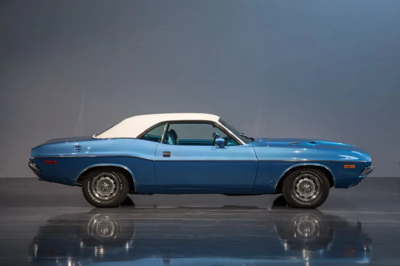 Dodge Challenger 10