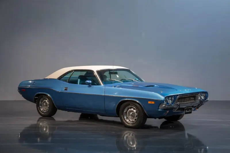 Dodge Challenger 11