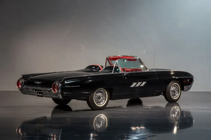 Ford T-Bird 9