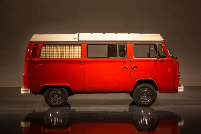 Volkswagen T2b Westfalia Madrid 10