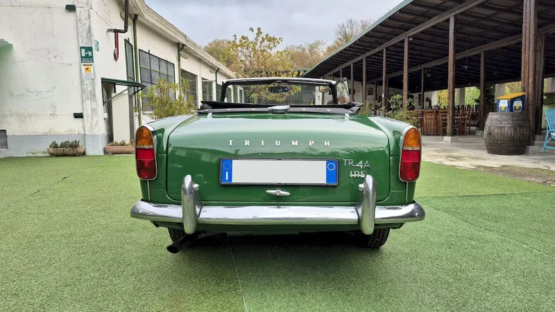 Triumph TR4A IRS 15