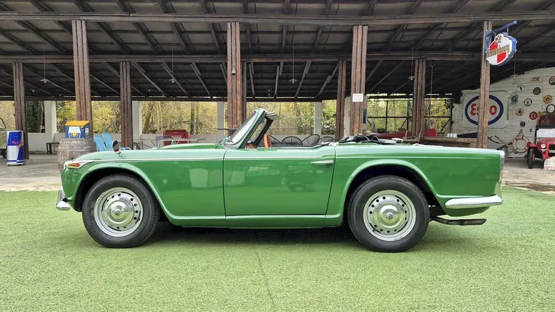 Triumph TR4A IRS 4