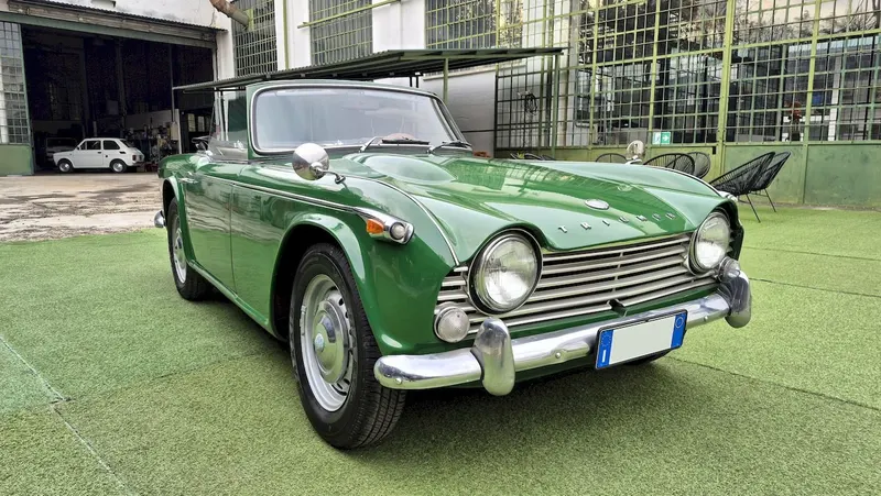 Triumph TR4A IRS 9
