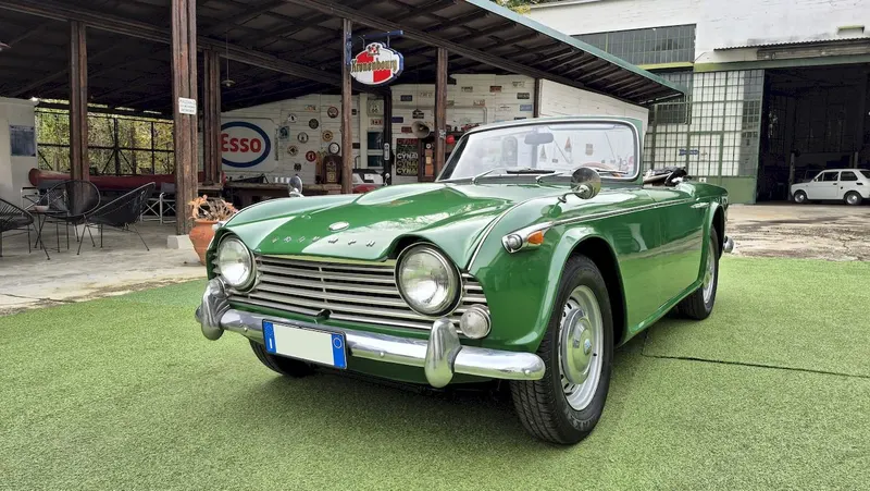 Triumph TR4A IRS 7