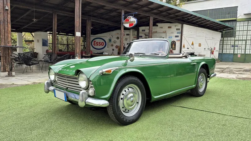 Triumph TR4A IRS 2