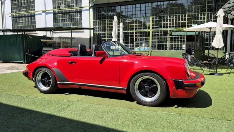 Porsche 911 Speedster 3.2 11