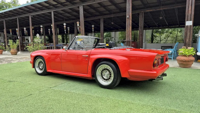 Triumph TR6 TR6 16