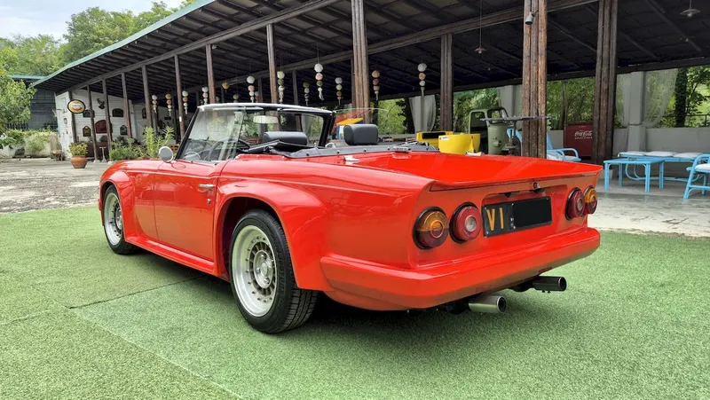 Triumph TR6 TR6 15