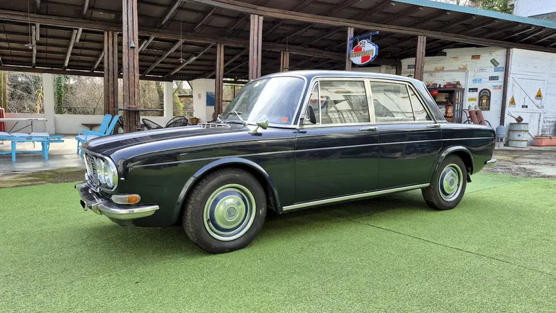 Lancia Flavia 2000 6