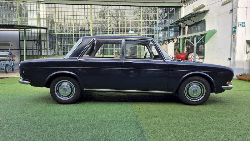 Lancia Flavia 2000 11