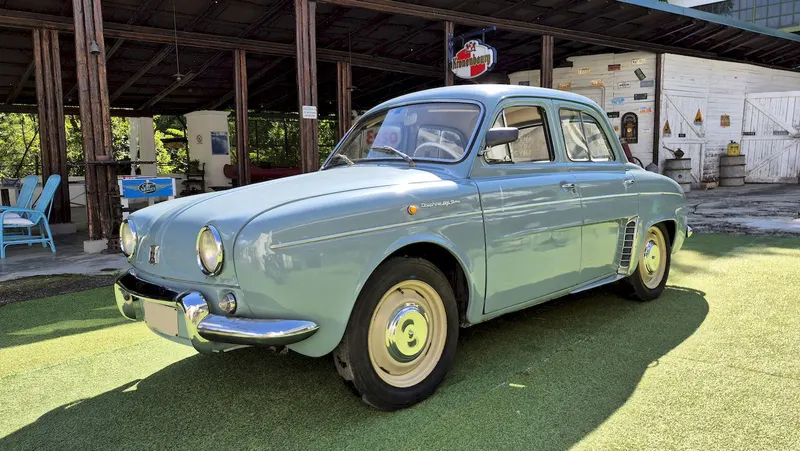 Alfa Romeo Dauphine R 1090 2