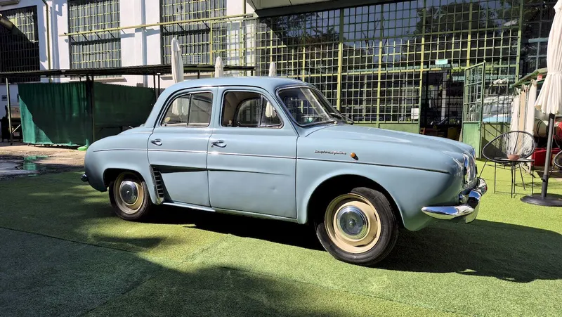 Alfa Romeo Dauphine R 1090 11