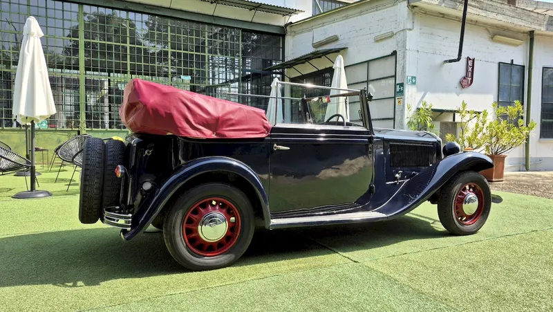 Lancia Augusta 13