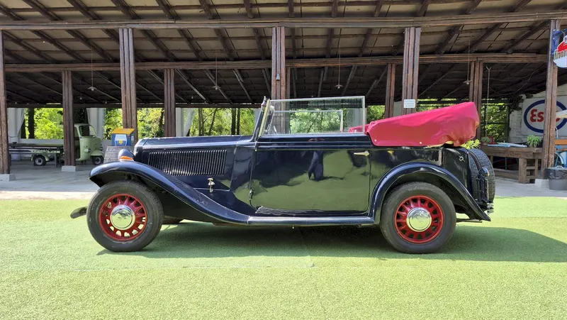 Lancia Augusta 4