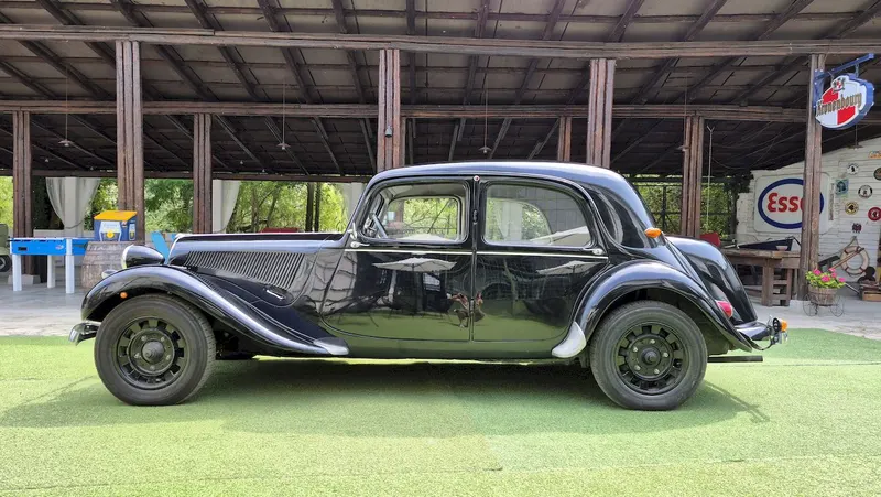 Citroën Traction Avant 11 BL 4