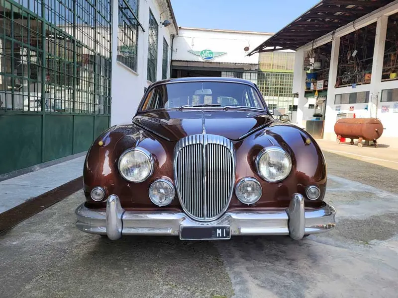 Jaguar Mk II 2.4 7