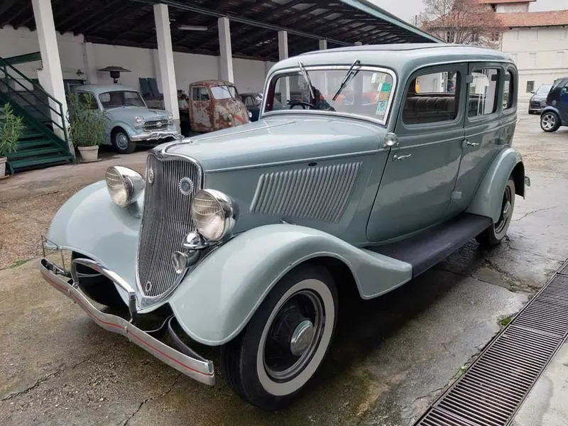 Ford Model B Model B Sedan 9