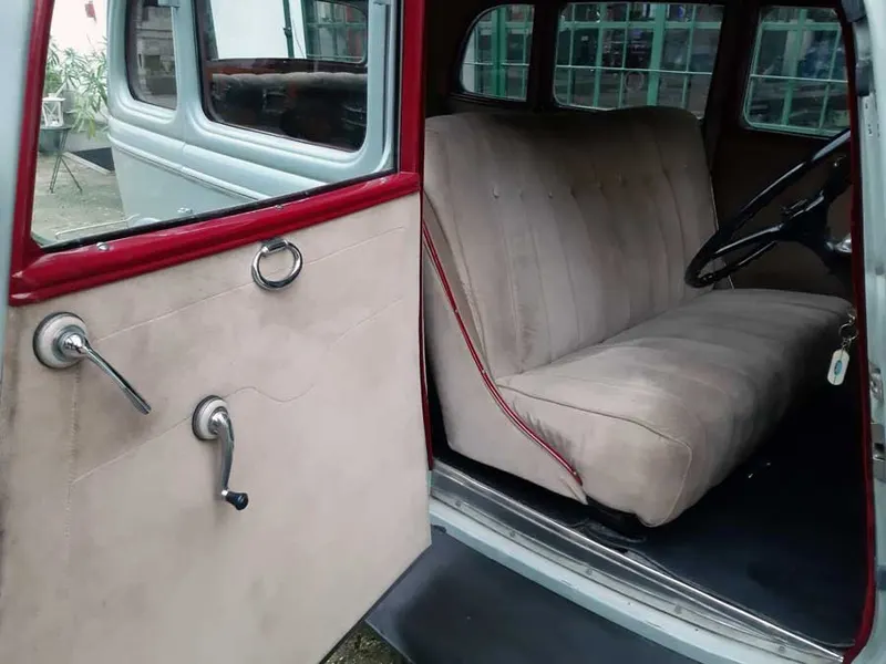 Ford Model B Model B Sedan 16