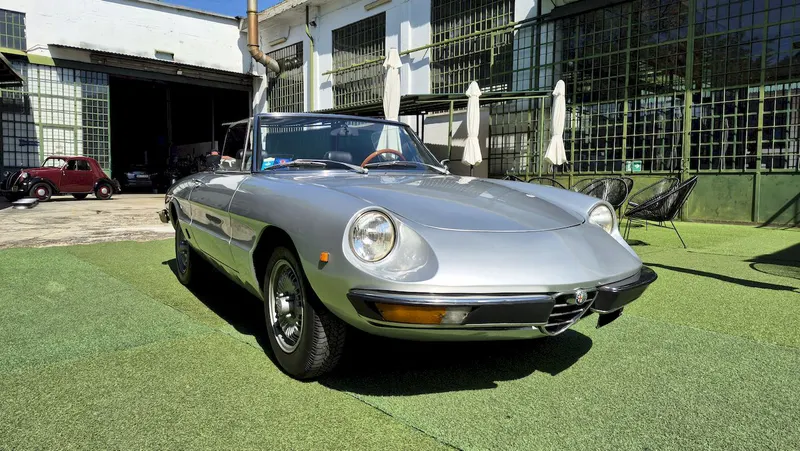 Alfa Romeo Spider 1300 9