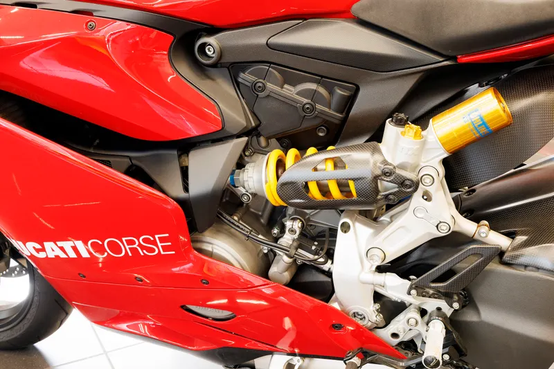 Panigale R 7