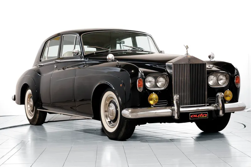 Silver Cloud III 9