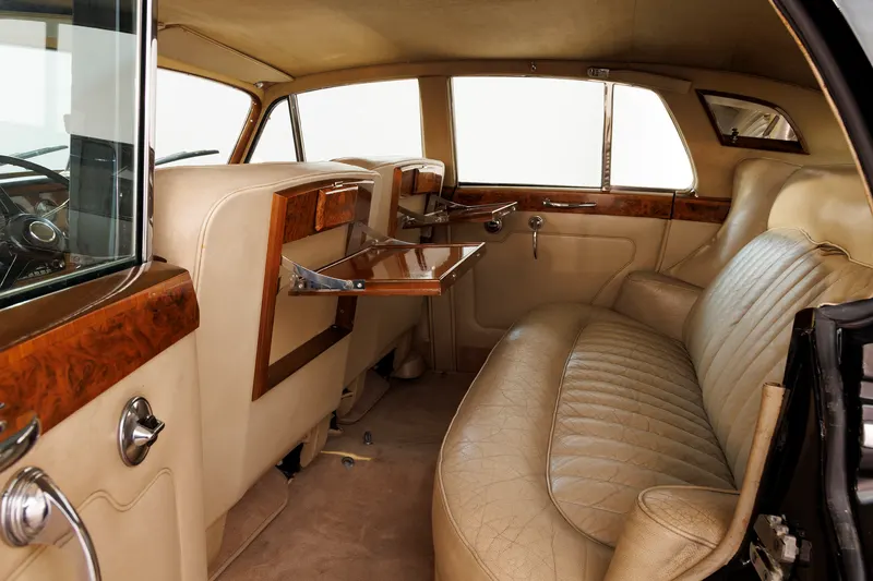 Silver Cloud III 18
