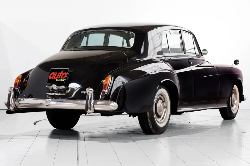 Silver Cloud III 7