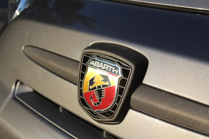 Abarth 595 Competizione 180 CV 24