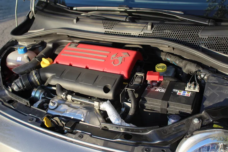 Abarth 595 Competizione 180 CV 26