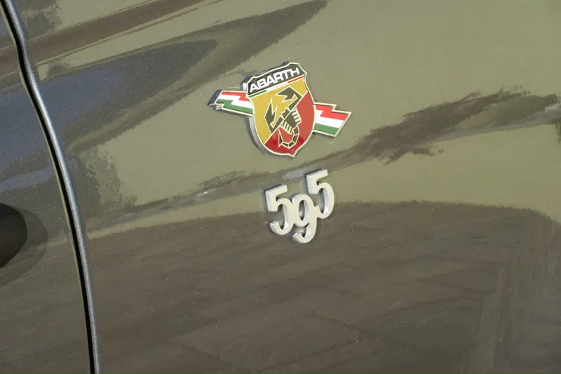 Abarth 595 Competizione 180 CV 11