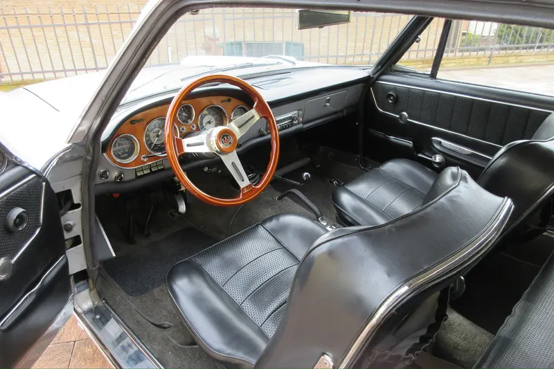 Fiat 2300 S seconda serie 10