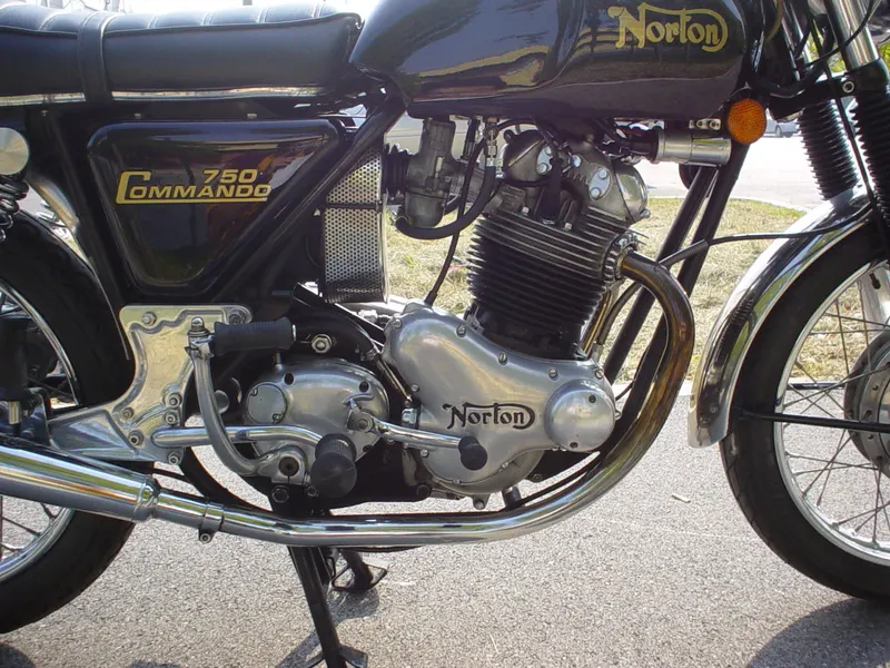 Commando Roadster 1971 10