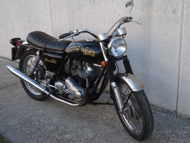 Commando Roadster 1971 17