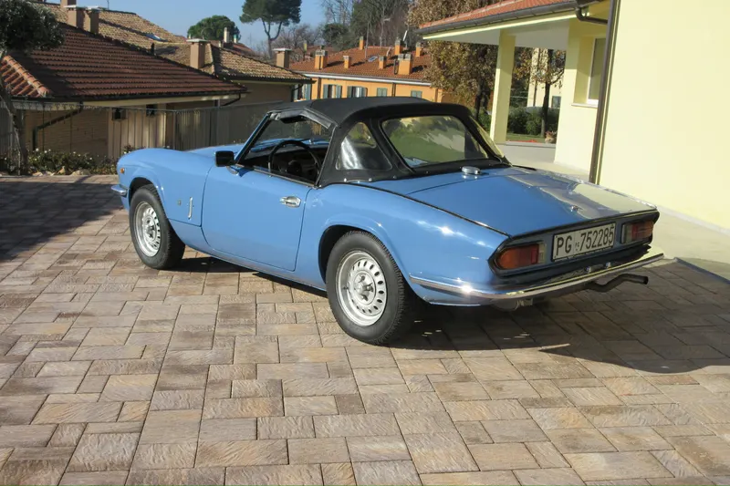 Triumph Spitfire 1500 7