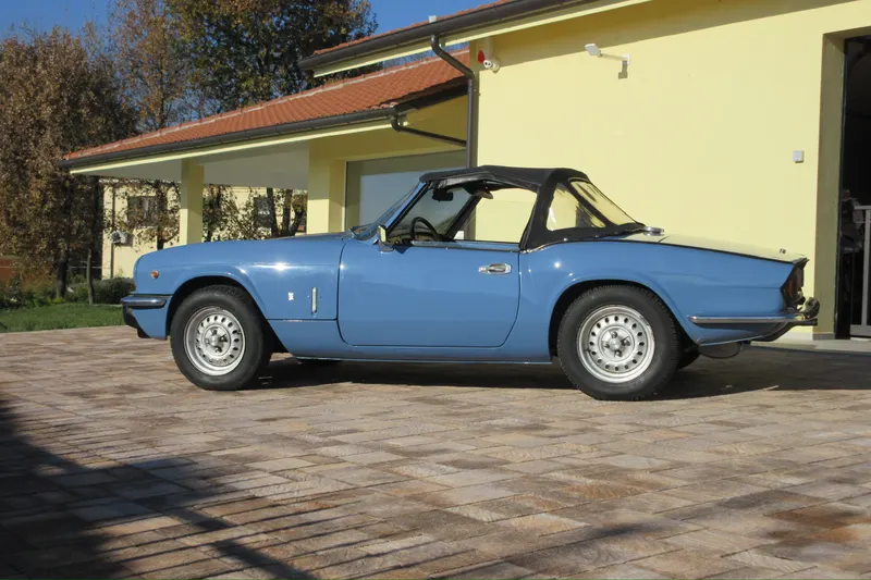 Triumph Spitfire 1500 2