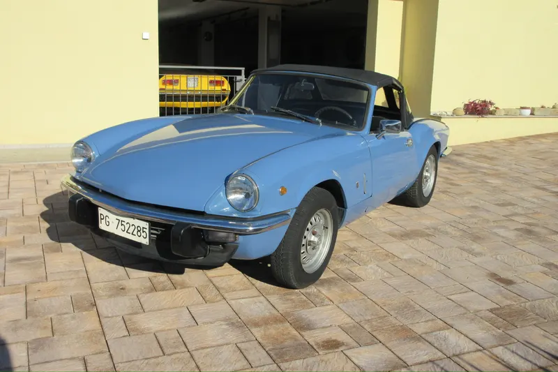 Triumph Spitfire 1500 3