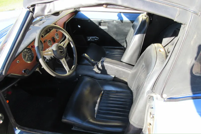 Triumph Spitfire 1500 11