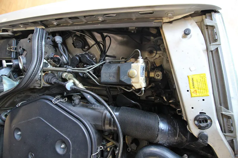 Mercedes-Benz 300 Cabrio CE-24 C124 55