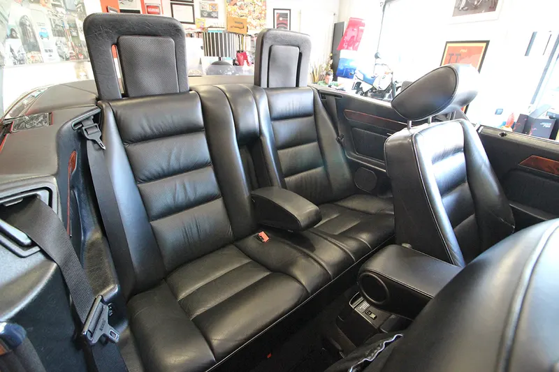 Mercedes-Benz 300 Cabrio CE-24 C124 45