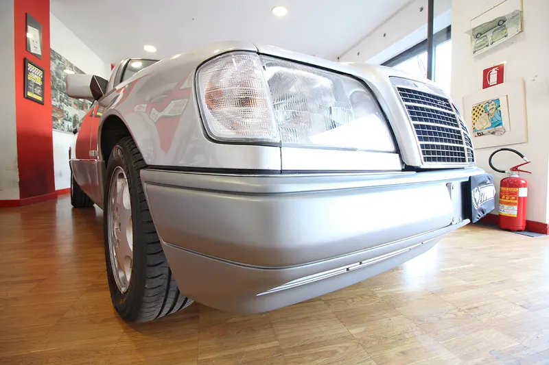 Mercedes-Benz 300 Cabrio CE-24 C124 14