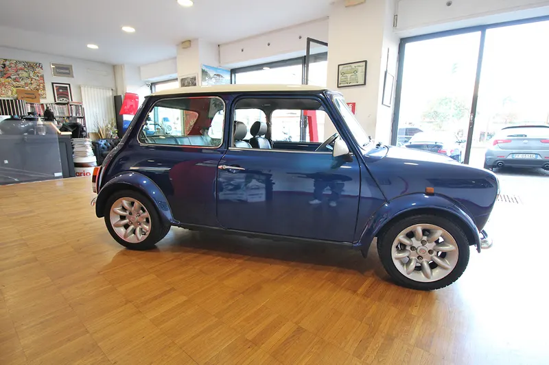 Mini Cooper Sports Pack Limited Edition MK7 6