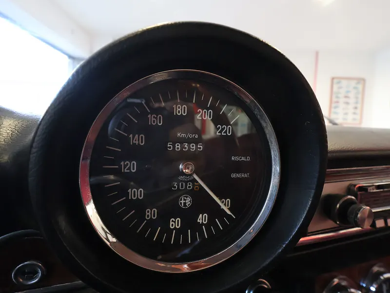 Alfa Romeo 1750 GT Veloce 41
