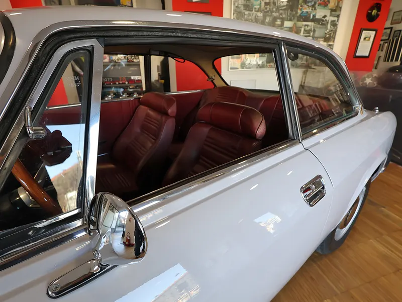 Alfa Romeo 1750 GT Veloce 29