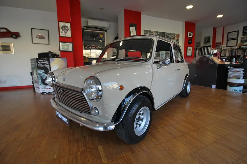 Mini Cooper 1000 MK3 “Vetrone” B39/1 12