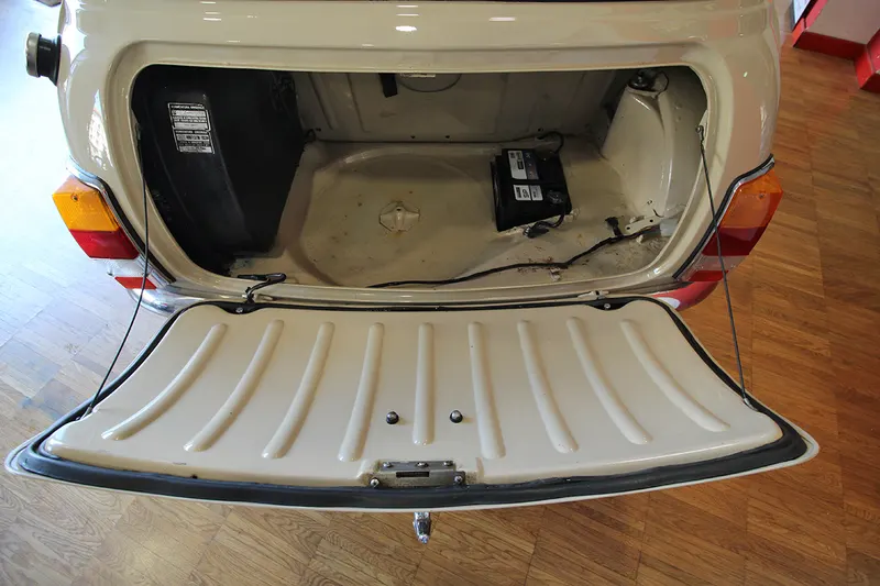 Mini Cooper 1000 MK3 “Vetrone” B39/1 46