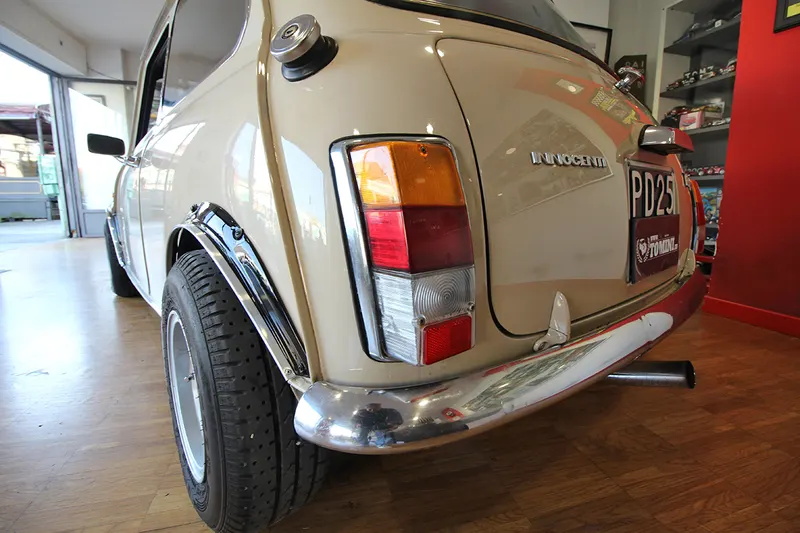 Mini Cooper 1000 MK3 “Vetrone” B39/1 16