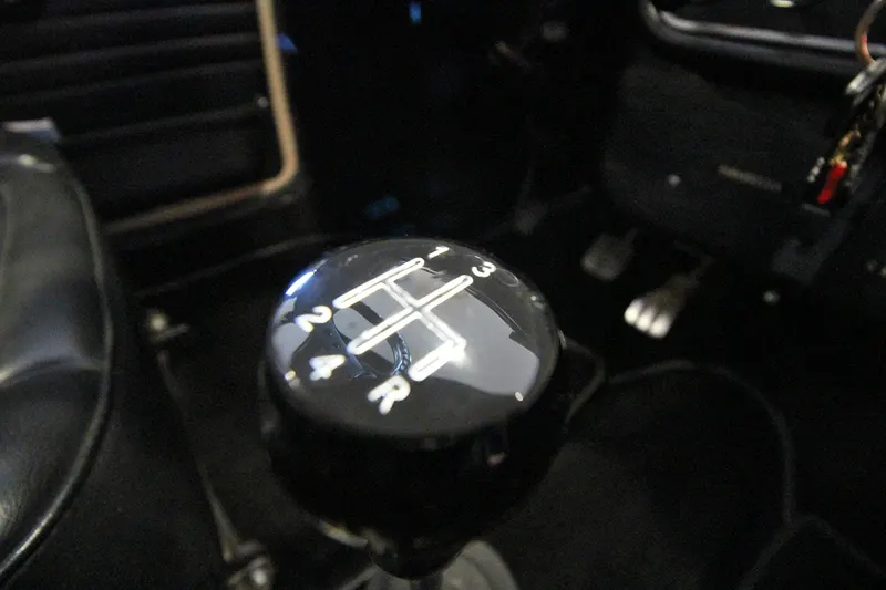 Mini Cooper 1000 MK3 “Vetrone” B39/1 38