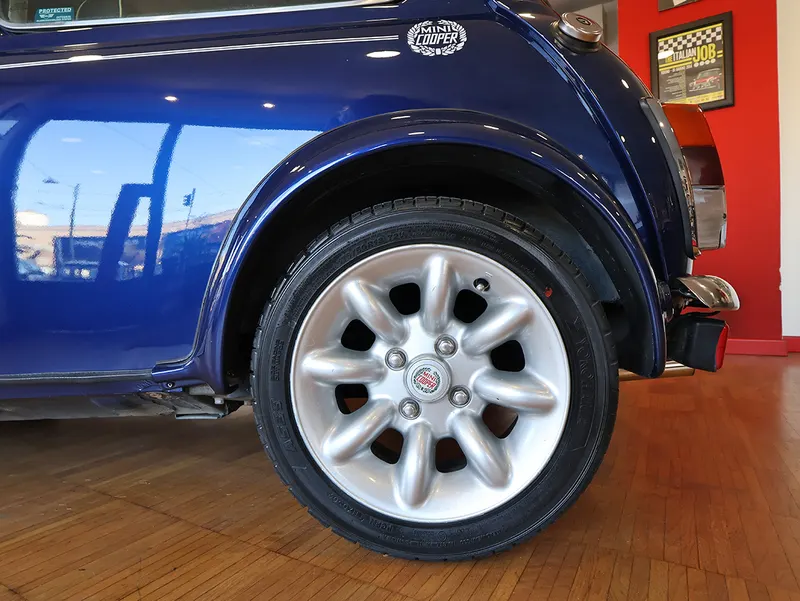 Mini Cooper 1300 Sport Pack L.E. 16